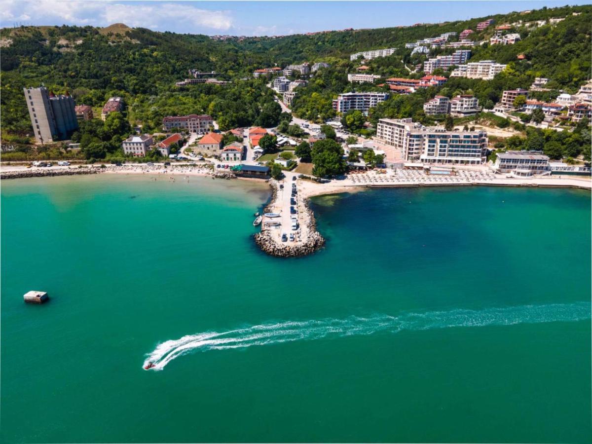 Royal Grand Hotel And Spa Kavarna Dış mekan fotoğraf