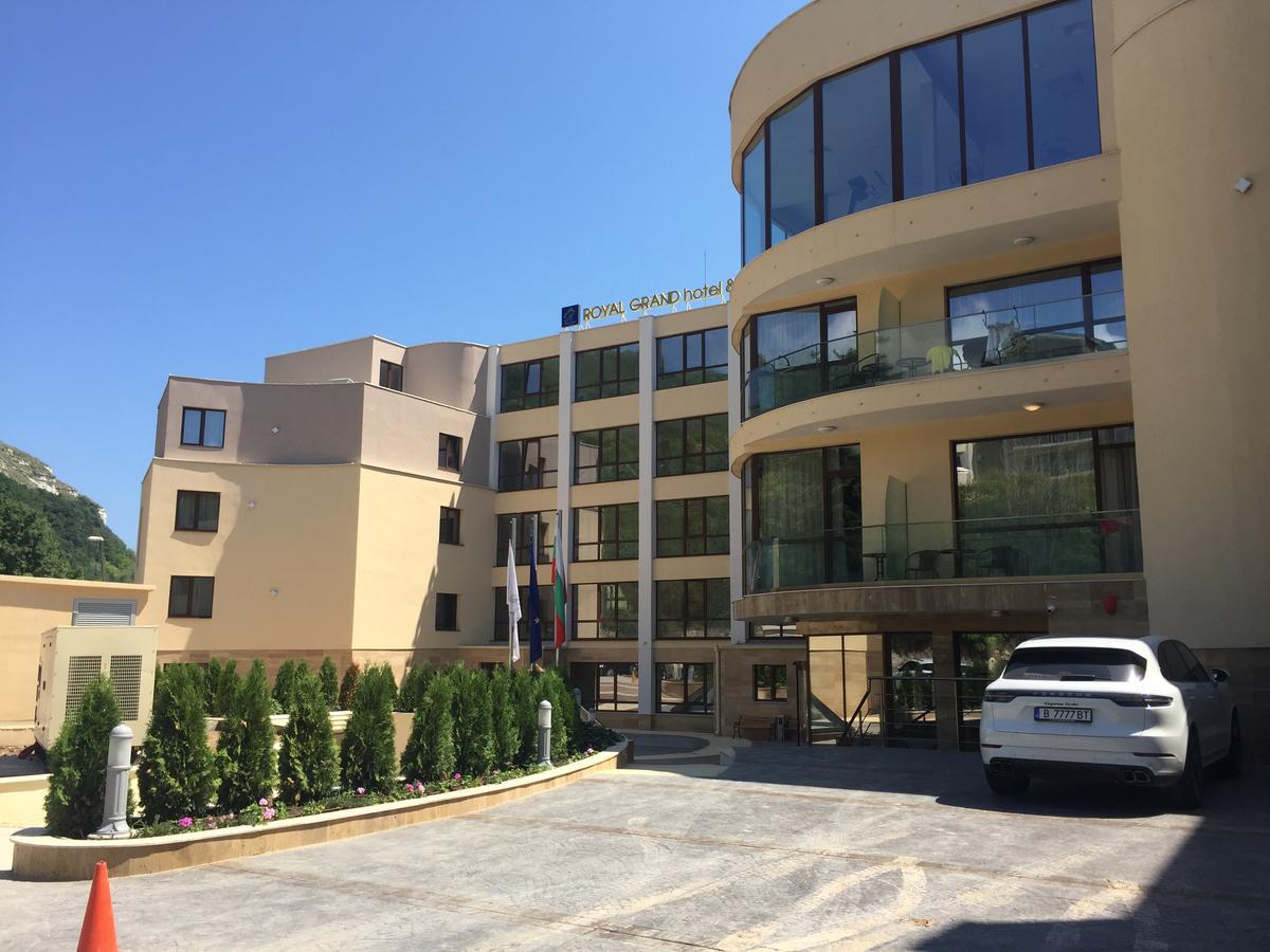 Royal Grand Hotel And Spa Kavarna Dış mekan fotoğraf