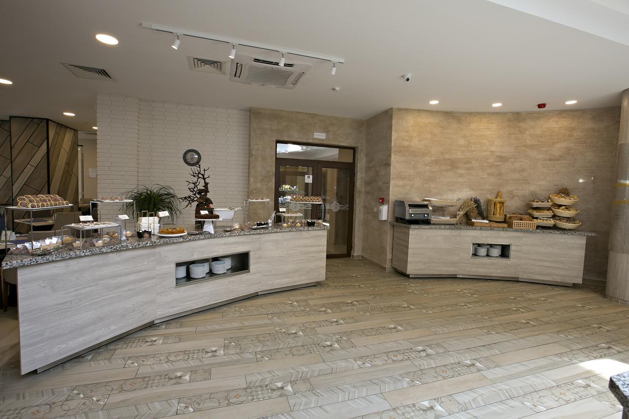 Royal Grand Hotel And Spa Kavarna Dış mekan fotoğraf