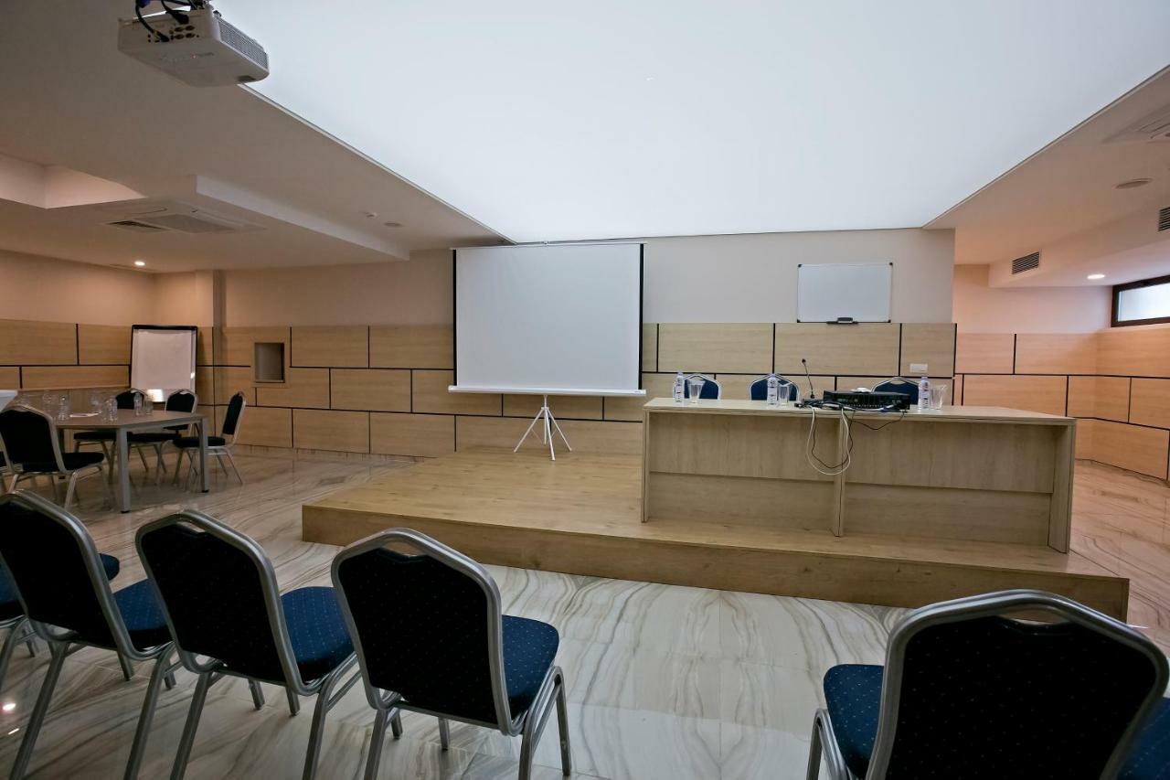 Royal Grand Hotel And Spa Kavarna Dış mekan fotoğraf