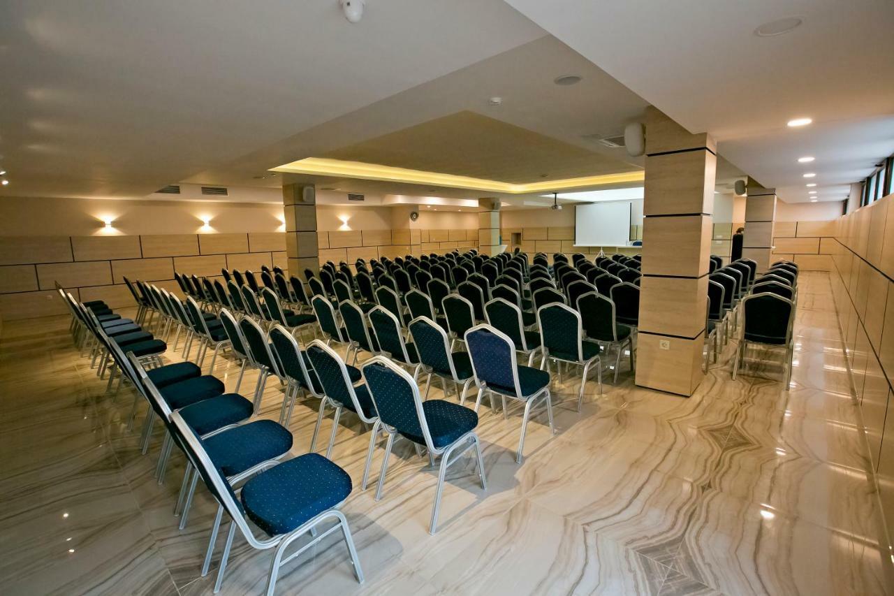 Royal Grand Hotel And Spa Kavarna Dış mekan fotoğraf